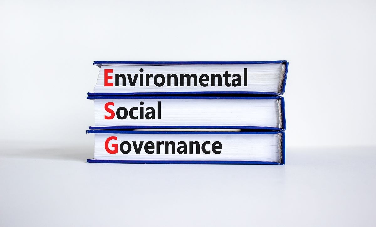 https://www.natlawreview.com/sites/default/files/article/aux/13513/Company%20ESG%20Disclosure%20Environment%20Social%20Governance%20Stack_1_0.jpg