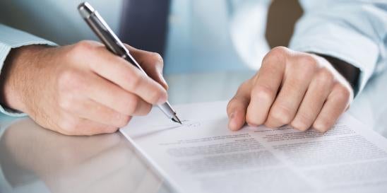 Signing a Limited liability Corporation agreement contract