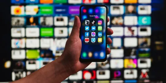 Minnesota mandates mental health warnings on social media
