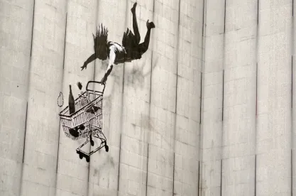 Mercedes Benz Lawsuit, Banksy Gallerist Quits, Charging Bull