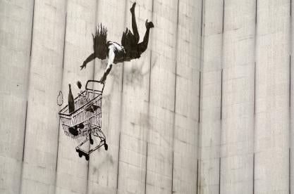 Banksy Cleaned off London Tube & other art news