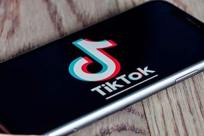 tik tok on a cell phone belonging to a government contractor