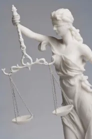 Lady Liberty woth scales of justice