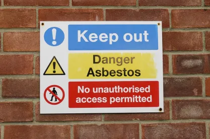 Danger asbestos sign