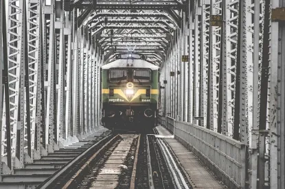 Green Train Transporting Liquefied Natural Gas