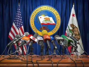 California Governor Prohibits Noncompete Agreements