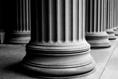 court columns