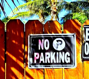 parking sign for which Moroccan employees were discriminated against