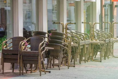 restaurant tables and chairs closed 