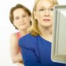looking over shoulder, employee monitoring, france